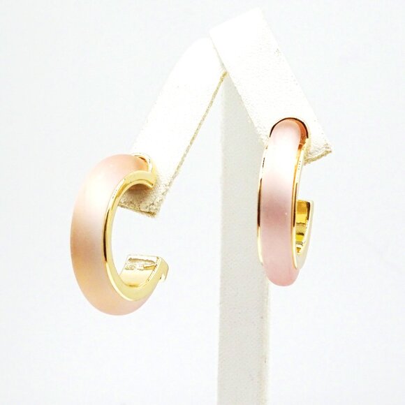 NORDSTROM RACK Gold Plated Blush Color Resin Hoop Earrings - Picture 5 of 8